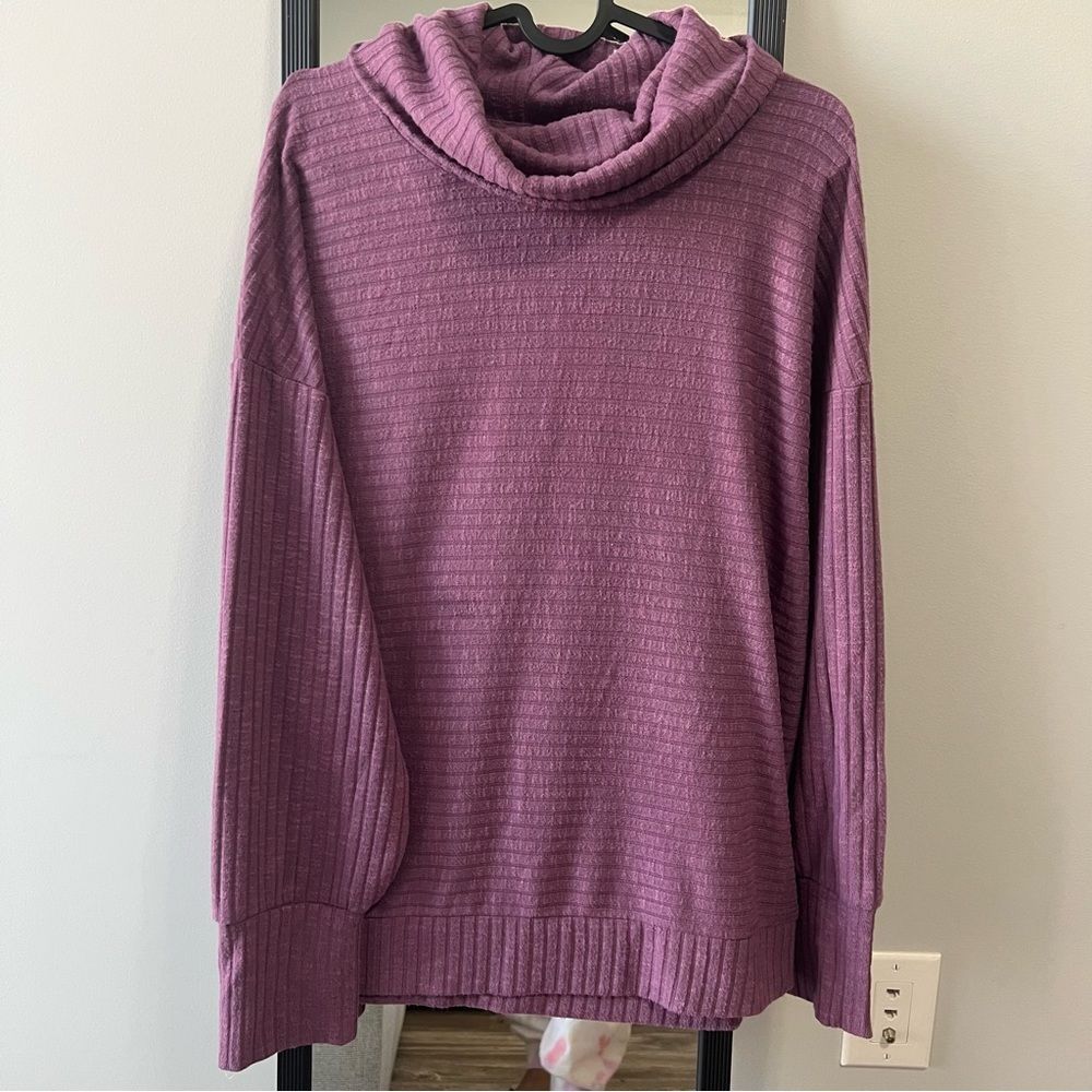 Reitmams women Cowl neck sweater, Size Large, NWOT